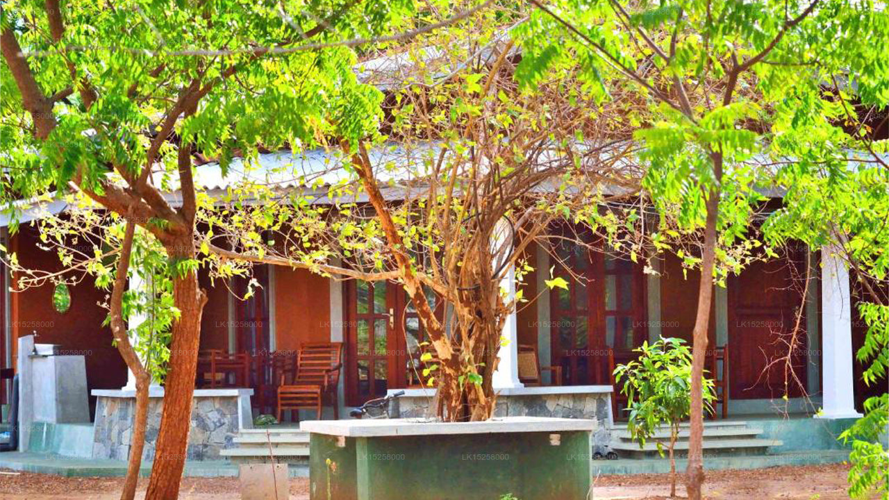 Pelican View Cottages, Kataragama