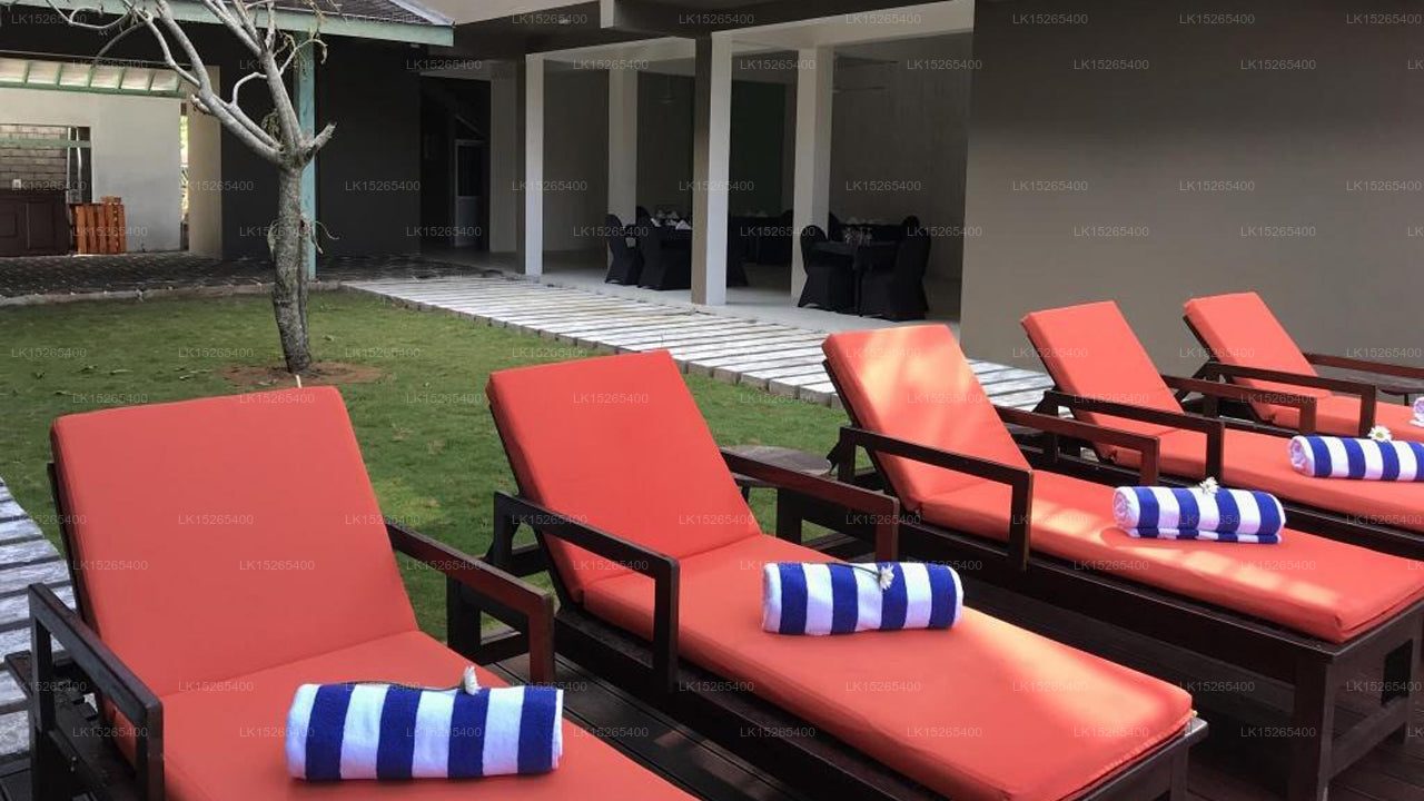 Waves By Tranquil, Negombo