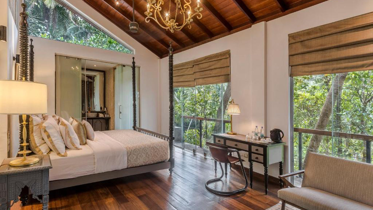 «Дальний павильон» из коллекции Эдвардса, Пиннавала