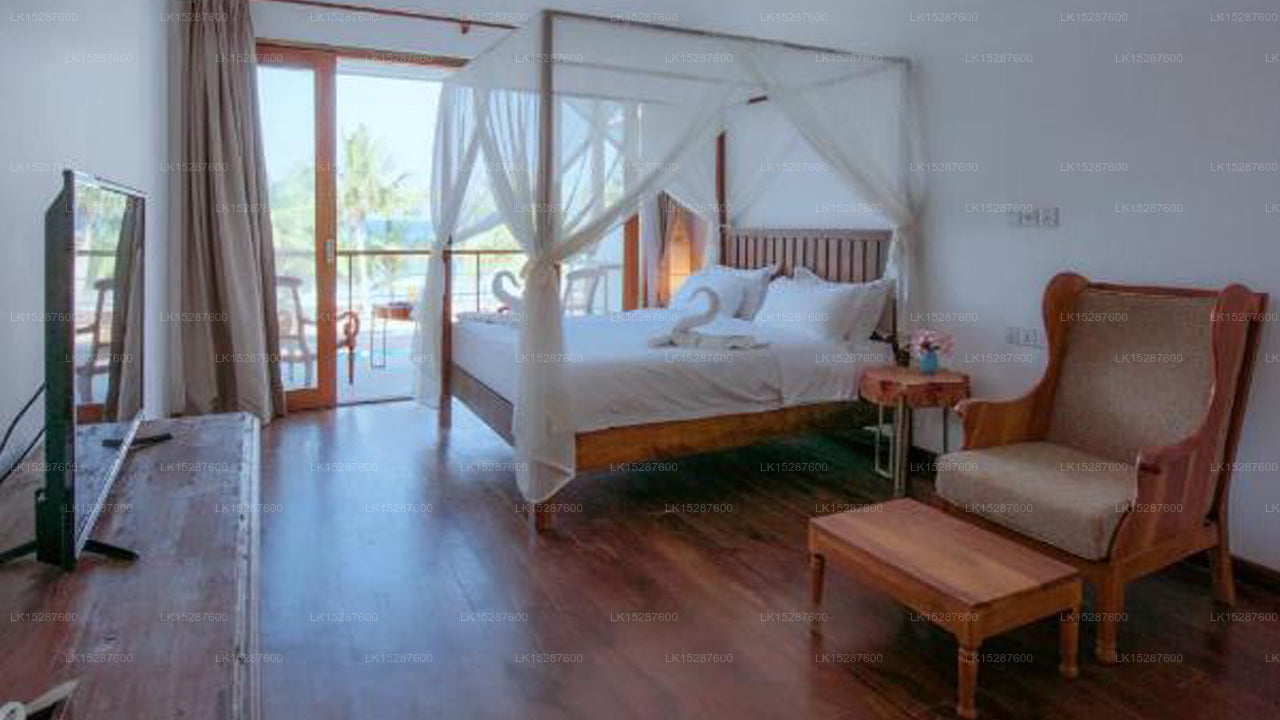 Cardamon Hotel, Nilaveli