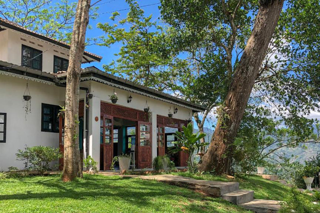 Йога-ретрит «Великанде», Канди