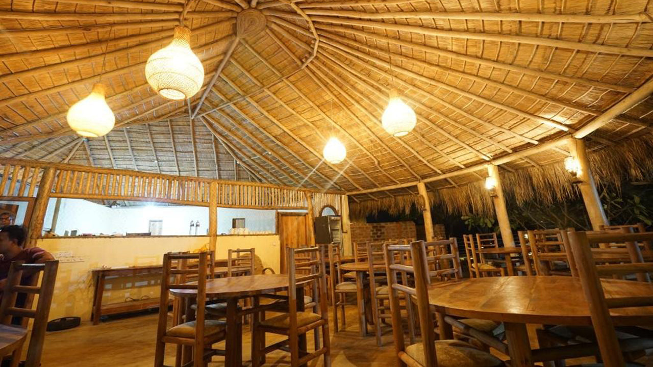 Royal Beach, Arugam Bay