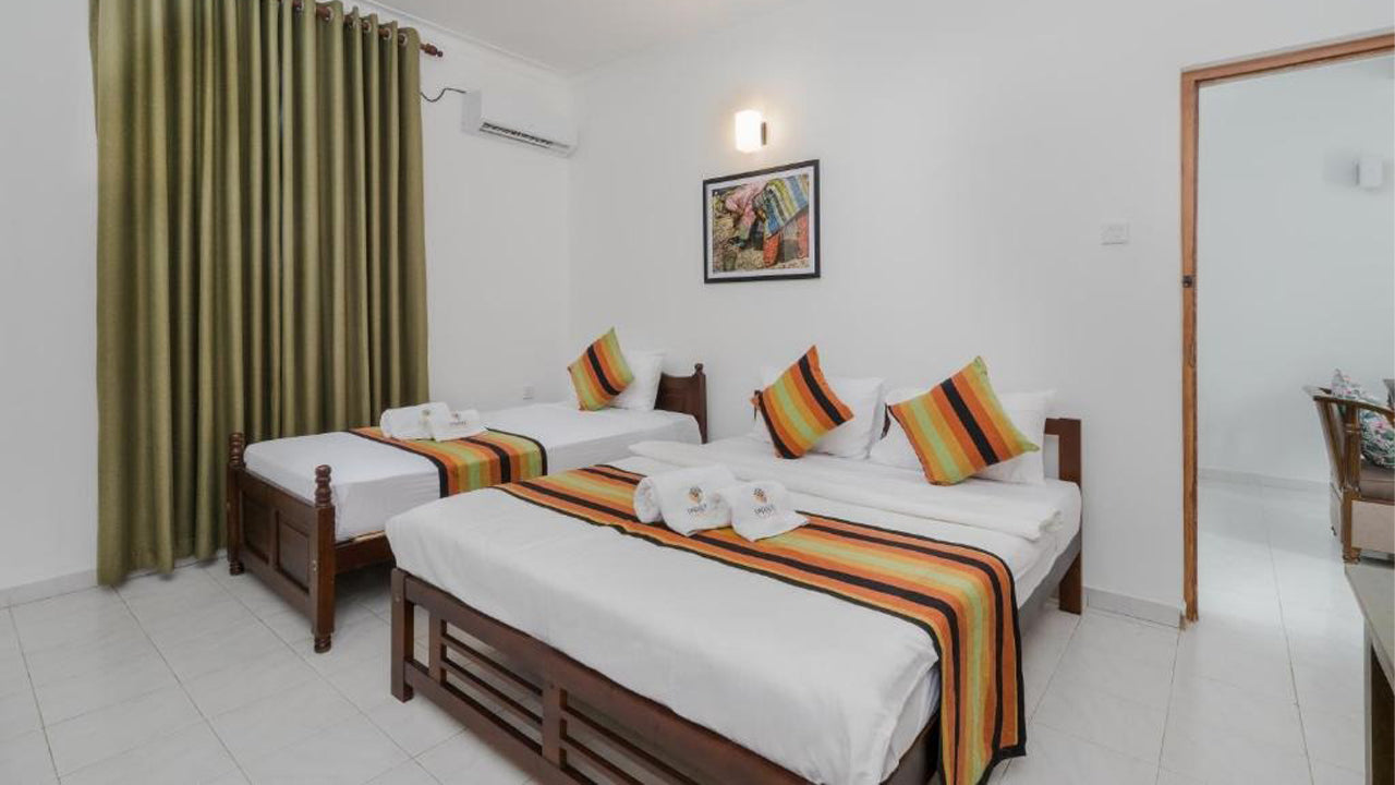 Paradise Holidays, Bambalapitiya