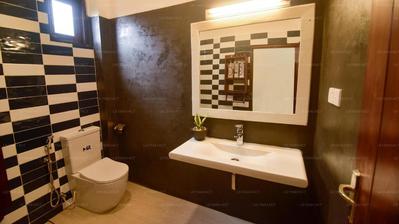 Лагуна Хиру, Негомбо