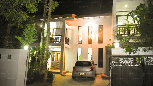 Дом отдыха «Аюбован», Канди