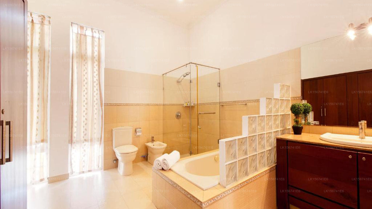 Вилла 53, Баттарамулла