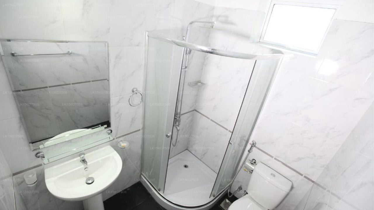 Хостел Катунаяке, Катунаяке