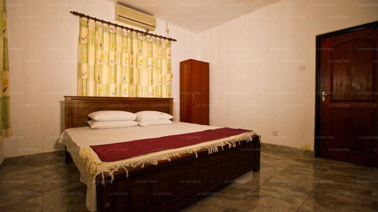 Хостел Катунаяке, Катунаяке