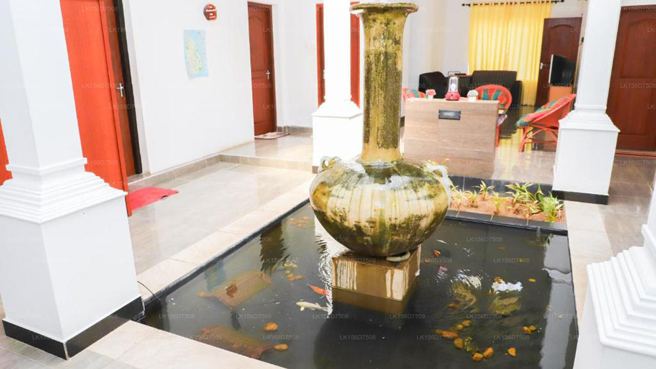 Хостел Катунаяке, Катунаяке