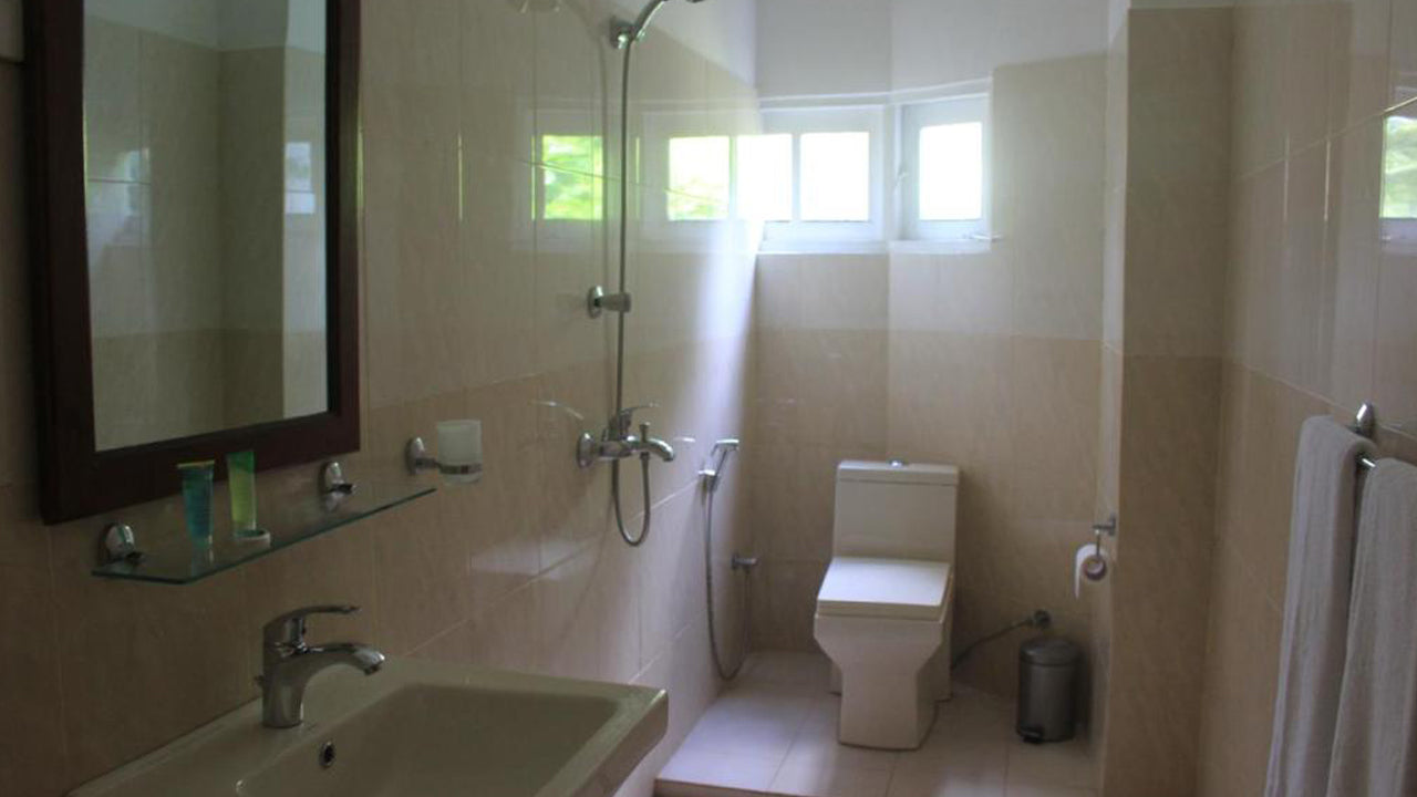 Grand 7 Hotel, Thalawathugoda