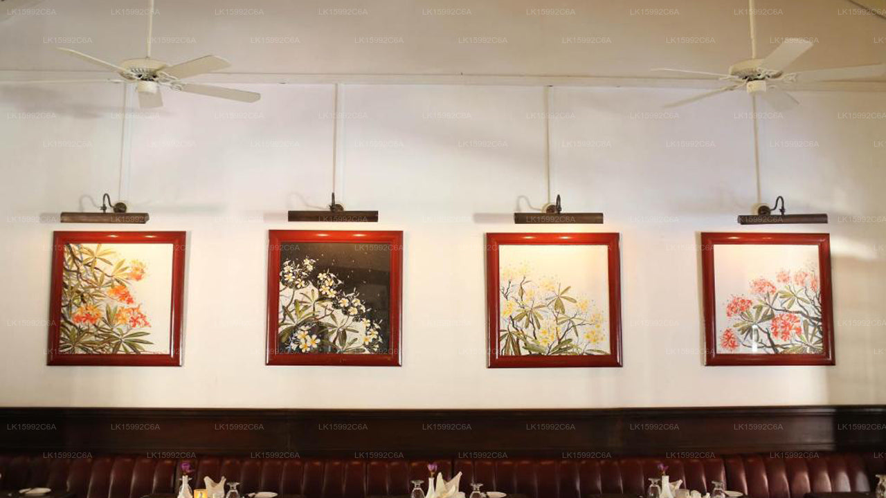 Бар и отель Royal, Канди