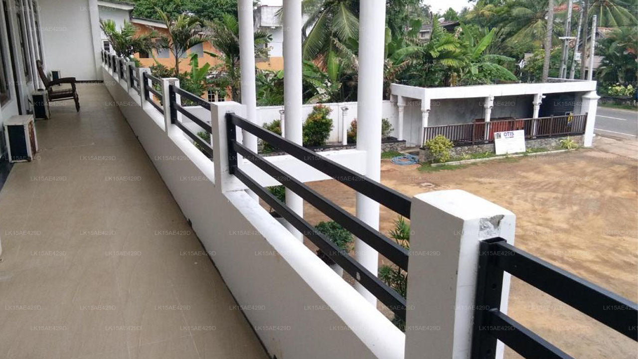 Отель «Коттедж с видом на океан», Хиккадува