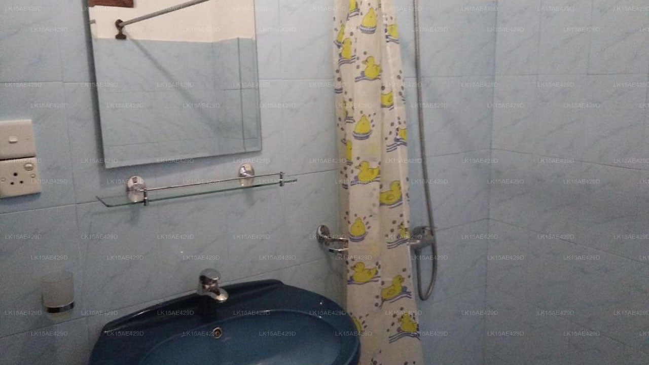 Отель «Коттедж с видом на океан», Хиккадува