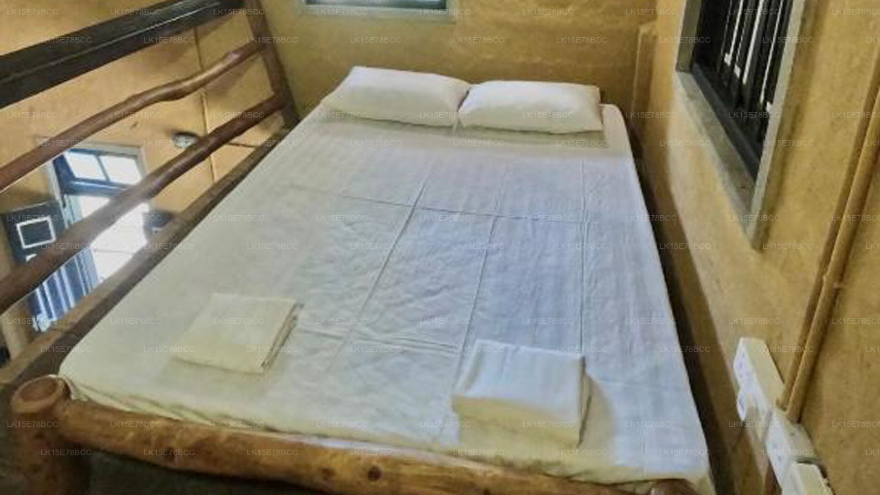 Лофт у озера, Курунегала