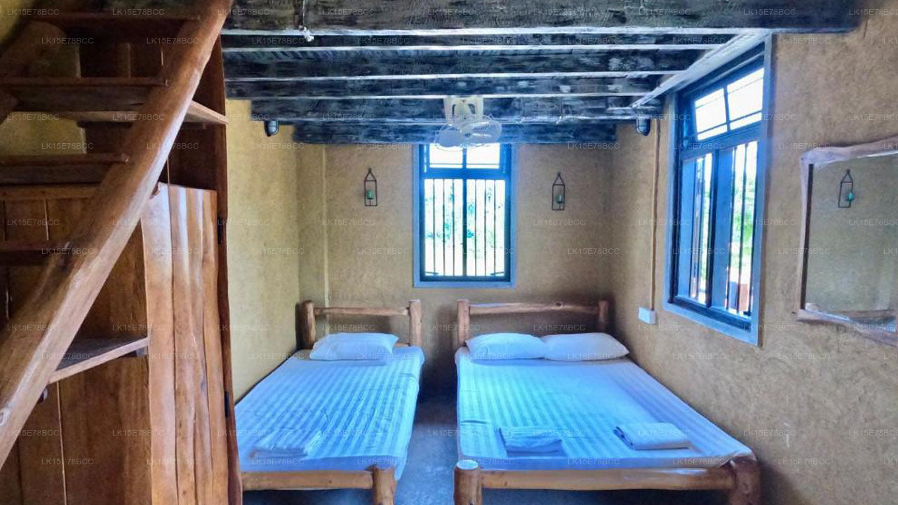 Лофт у озера, Курунегала