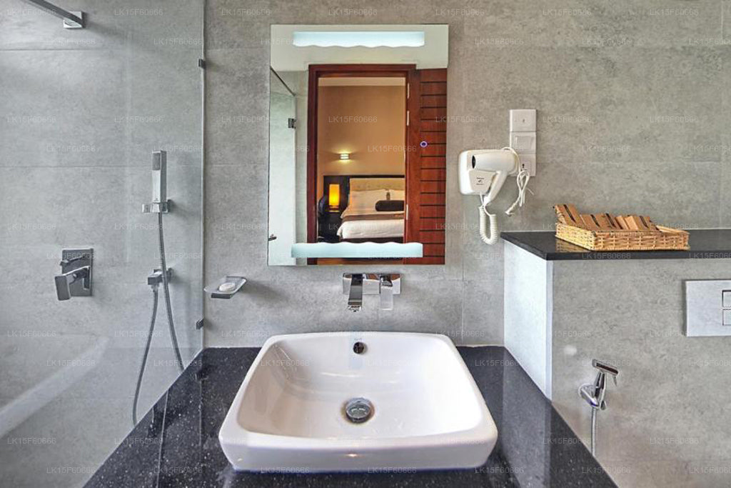 Рипон Гранд Хилл, Нувара Элия