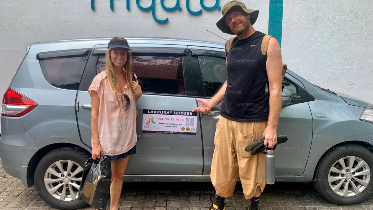 Сафари на лодке по реке Валаве в джунглях из морского порта Хамбантота.