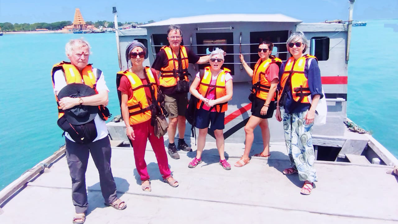 Исследуйте Найнативу и Делфт на лодке из Джафны