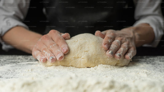 Sri Lankan Traditional Bakery Experience from Tissamaharama