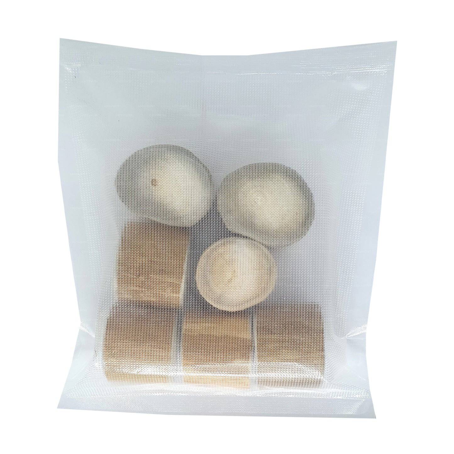 <p>Lakpura Ceylon Cinnamon Wood Chunks can be added to your next BBQ or smoke pit to enhance your food with a subtle Ceylon cinnamon flavor.</p>