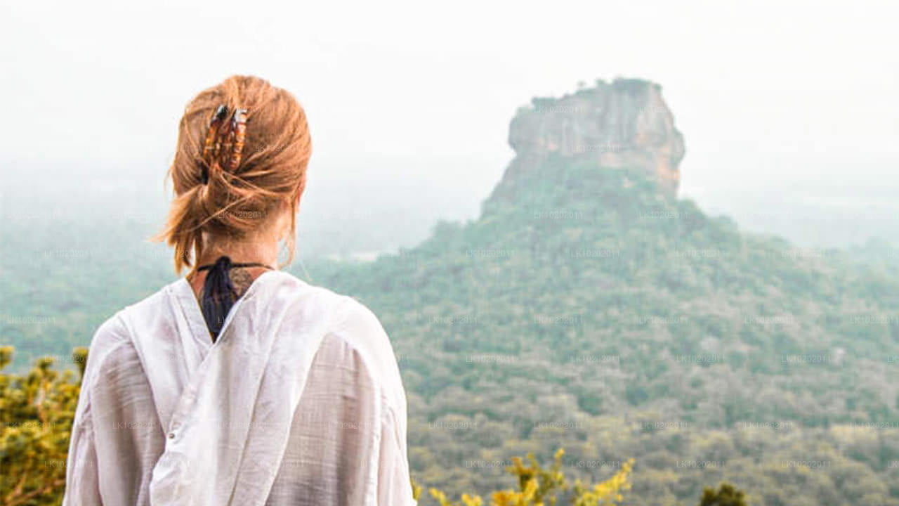 Сигирия и Миннерия из Коломбо (2 дня)