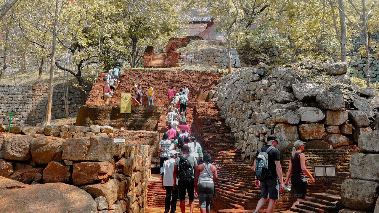 Буддийский паломнический тур (6 дней)