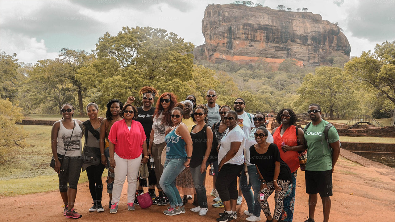 Культура и побережье (12 дней)