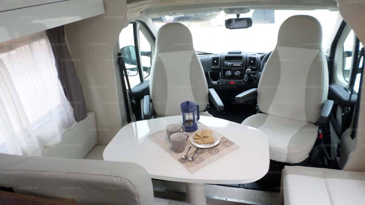 Аренда автодома с шофером (Roller Team Zefiro 269P)