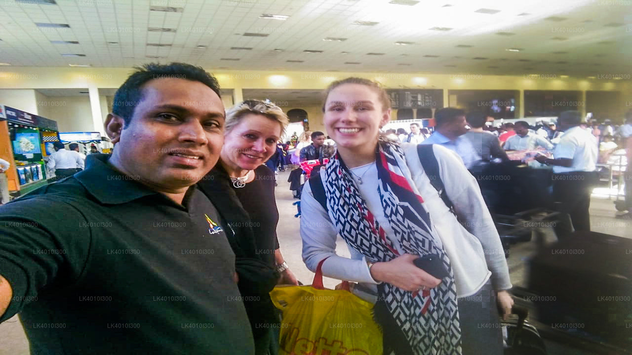 Частный трансфер из Делхаузи в аэропорт Коломбо (CMB)