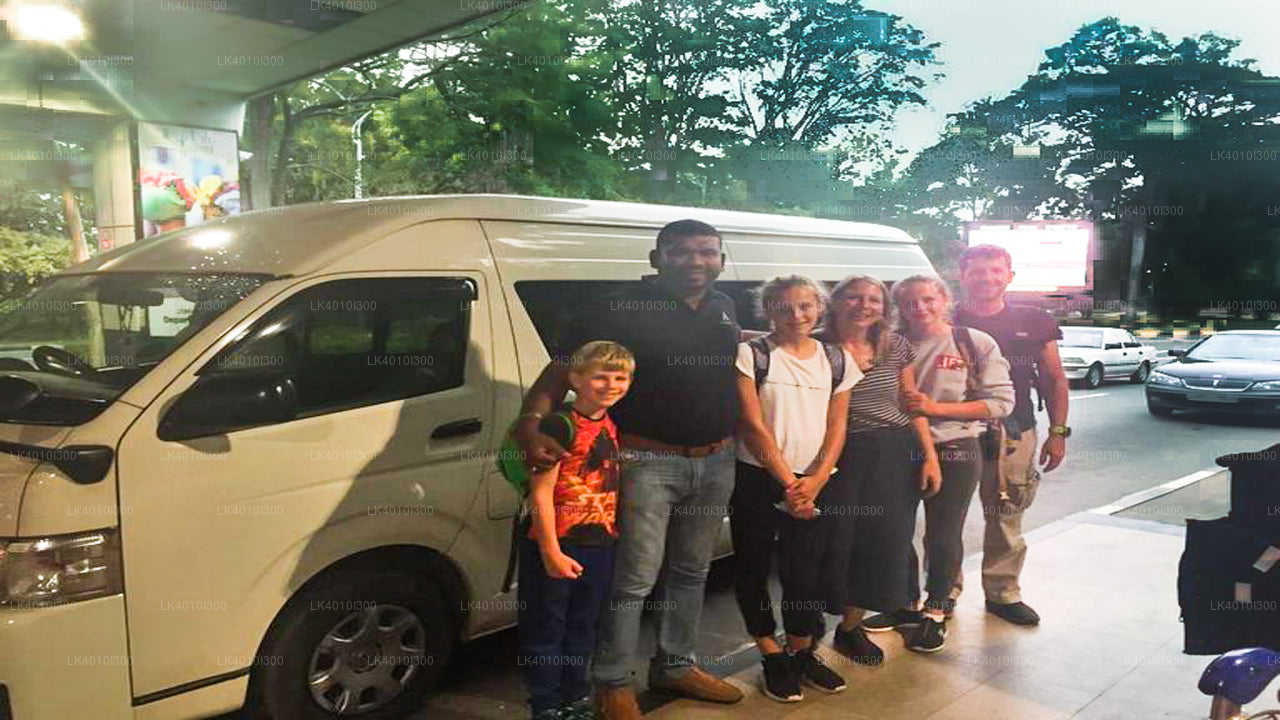 Частный трансфер из Делхаузи в аэропорт Коломбо (CMB)