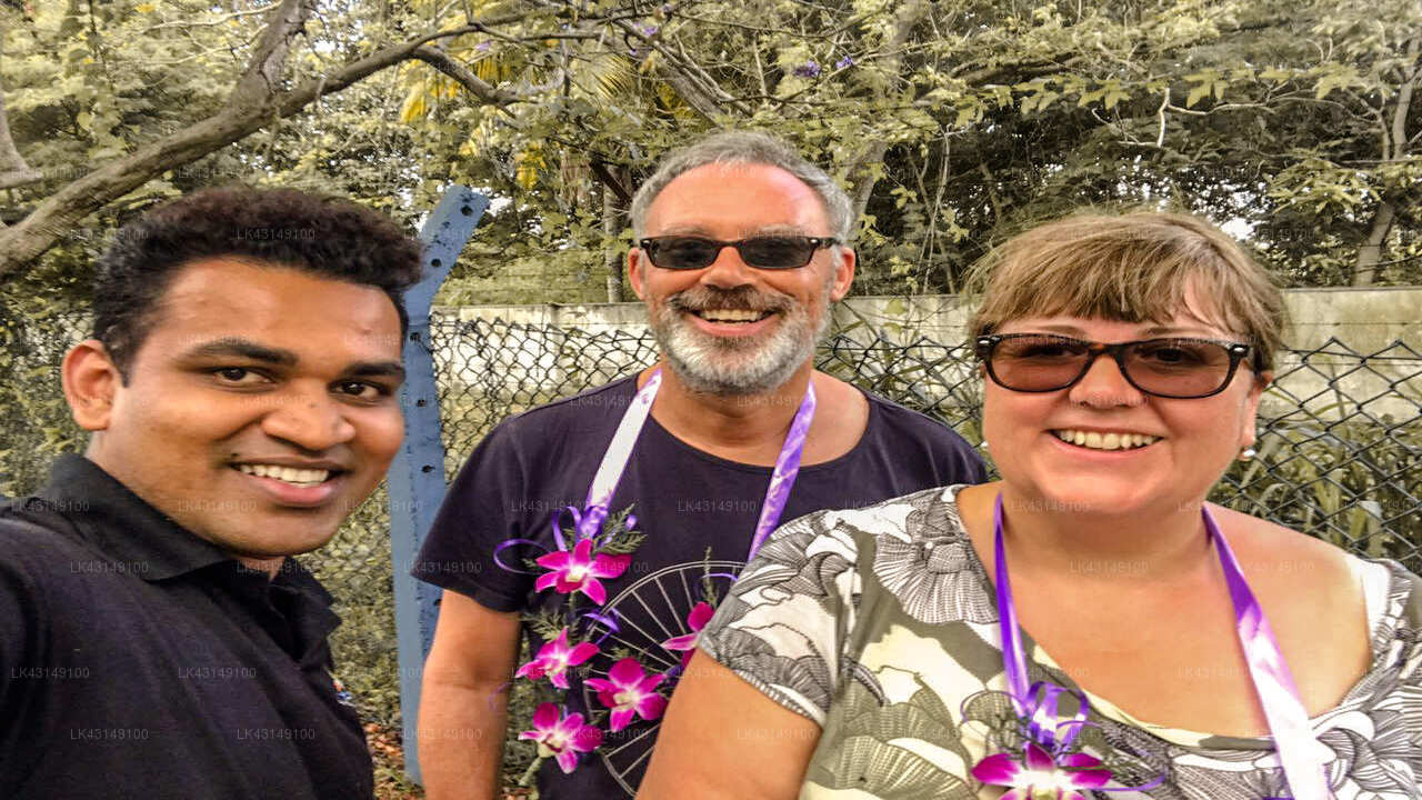 Transfer between Colombo Airport (CMB) and Star Holiday Resort, Hikkaduwa