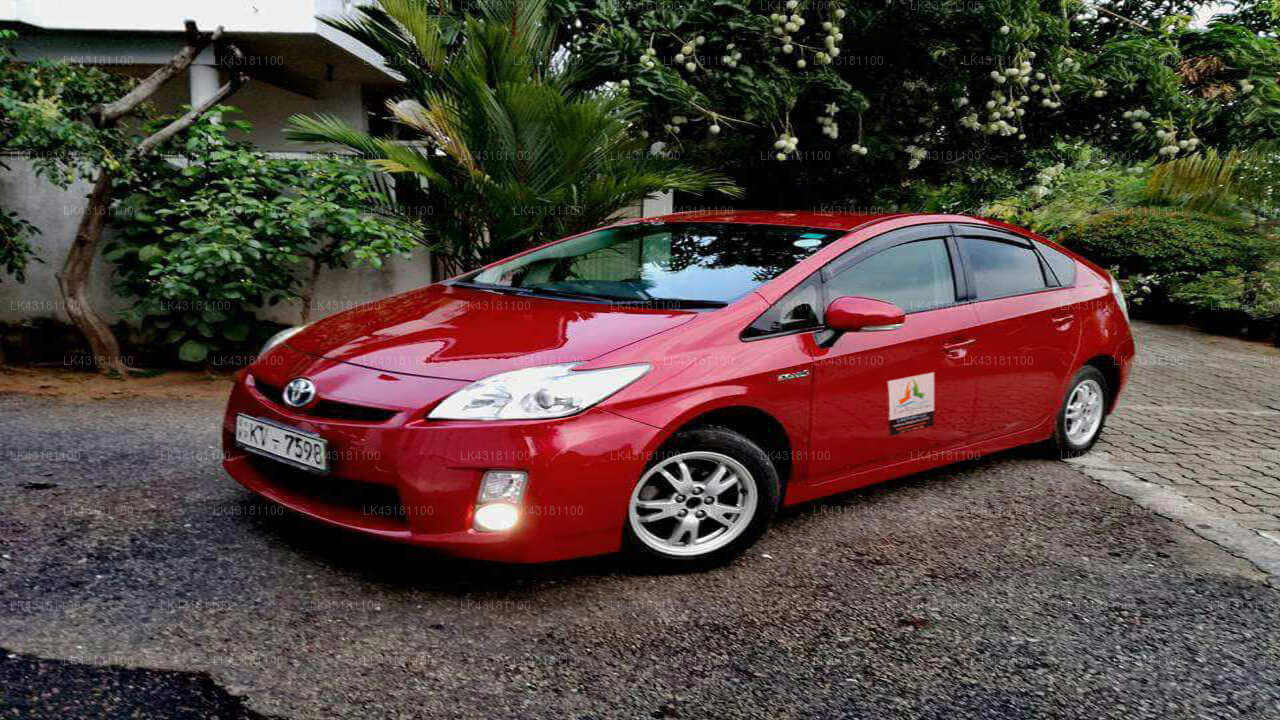 Трансфер между аэропортом Коломбо (CMB) и пляжными бунгало Lanka Beach в Тангалле