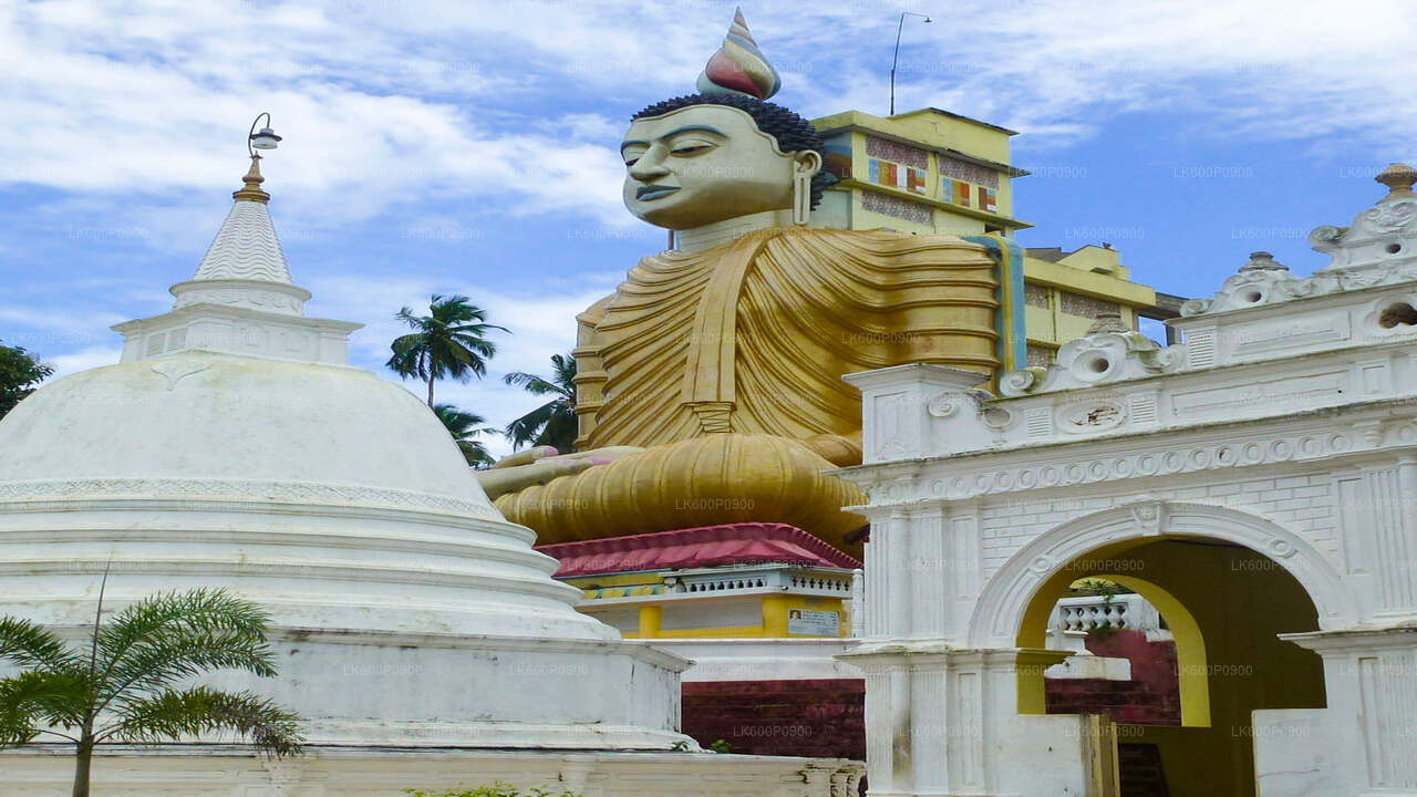 Тур по скрытым храмам и уединенным берегам из Галле