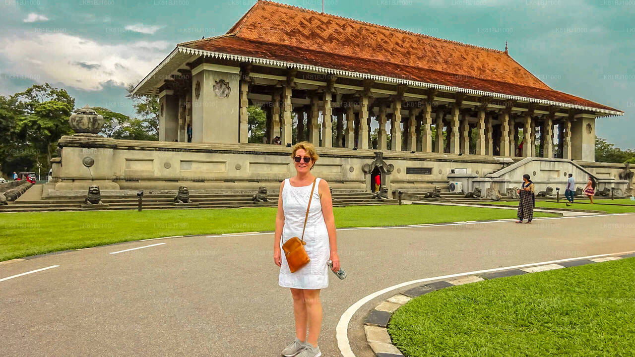 Прогулка по Коломбо с местным жителем из морского порта Коломбо