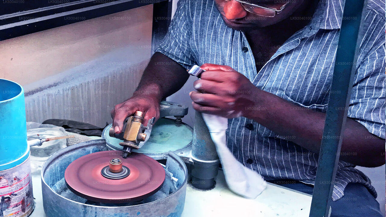 Мастерская драгоценных камней и ювелирных изделий в Галле